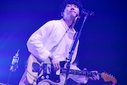 片岡健太(Vo, G)(撮影:後藤壮太郎)