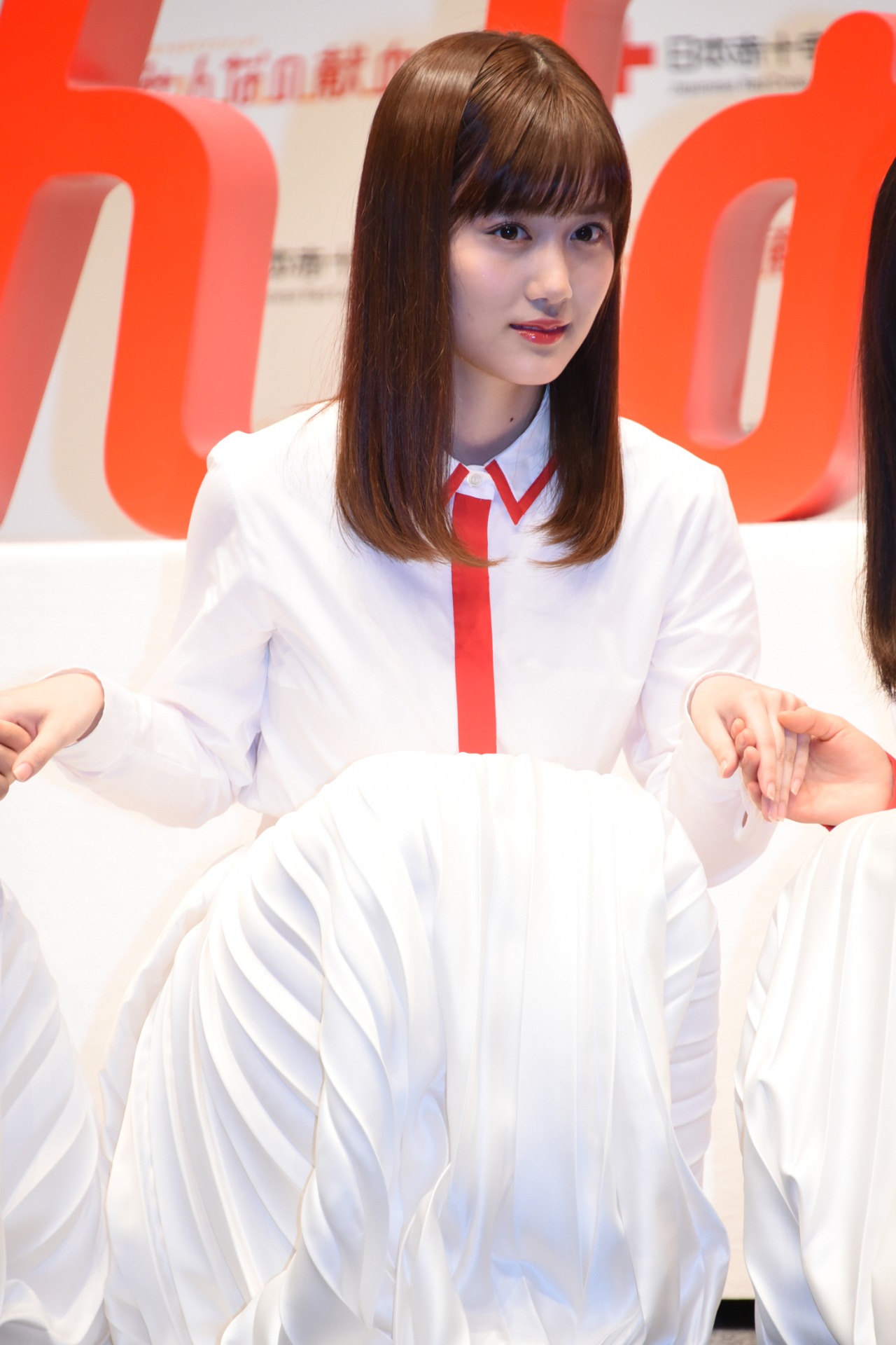 山下美月