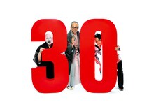 人間椅子（Photo by Tetsuro Sato）