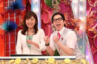 久慈暁子アナウンサーと今田耕司。(c)フジテレビ