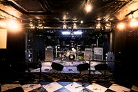 三国ヶ丘FUZZのステージ。