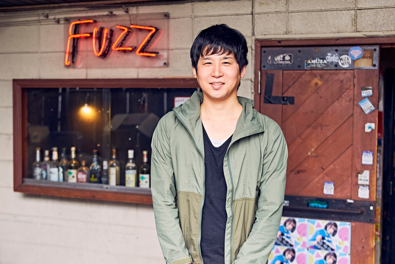 三国ヶ丘FUZZの現店長の田原ベル氏。