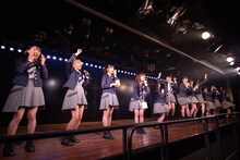 「岡部チームA『目撃者』公演」の様子。(c)AKS