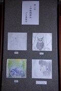 小林歌穂画伯によるプチ個展の様子。