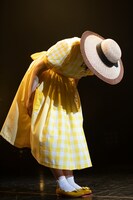 深々と一礼する小林歌穂。