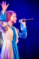 モモコグミカンパニー（撮影：青木カズロー）