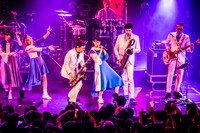 東京スカパラダイスオーケストラとBiSHのセッションの様子。（撮影：青木カズロー）