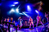 東京スカパラダイスオーケストラとBiSHのセッションの様子。（撮影：青木カズロー）