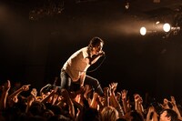 橋本学（Vo）（Photo by Masanori Fujikawa）