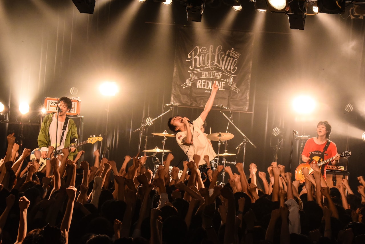 エバヤン、bacho、KOTORI、ハルカミライがカバーしあった「REDLINE TOUR」最終公演