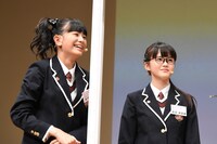 左から田中美空、吉田爽葉香。