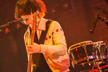 磯部寛之（B, Cho）（撮影：ハタサトシ）