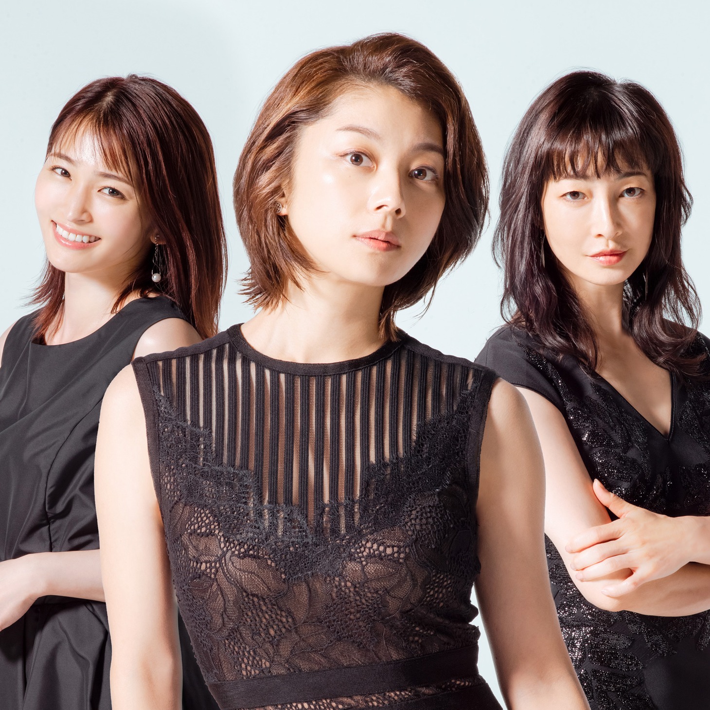 左から藤宮茜役の岡本玲、森下晴美役の小池栄子、小椋加奈子役のりょう。