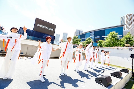 SUPER★DRAGON（撮影：笹森健一）