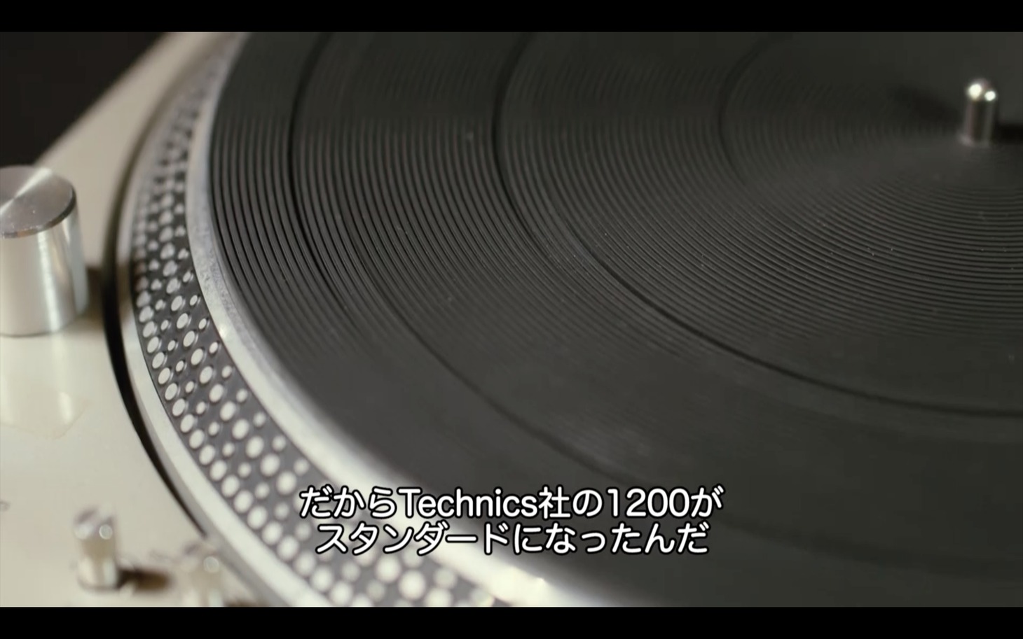 「Red Bull presents Playing It Old School」のワンシーン。