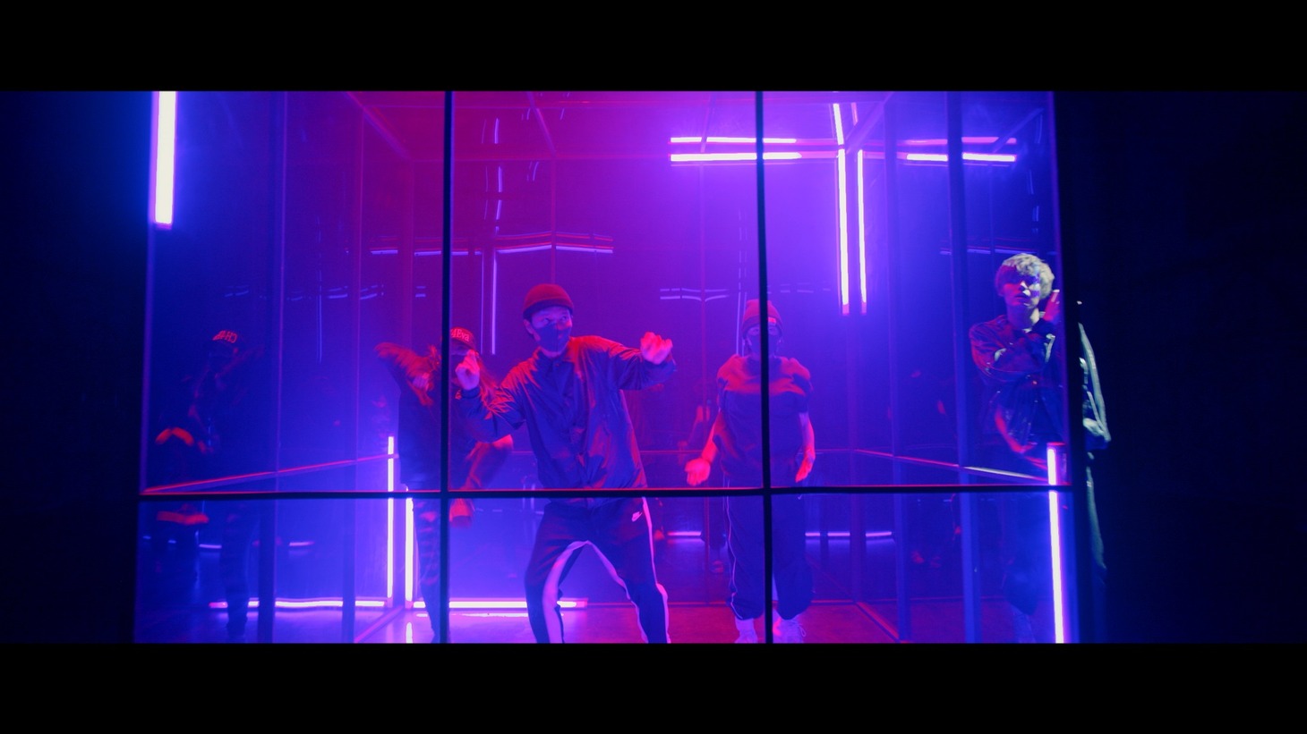 川口レイジ「Like I do」ミュージックビデオのワンシーン。