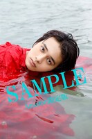 北村匠海写真集「U＆I」Amazon.co.jp限定版特典ポストカードのサンプル。