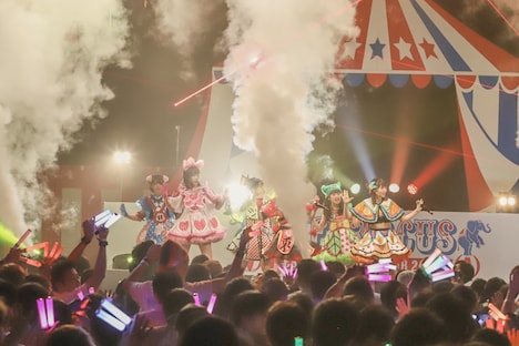 「THE CIRCUS / ザ・サーカス」東京・マイナビBLITZ赤坂公演の様子。（写真提供：徳間ジャパンコミュニケーションズ）