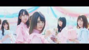 日向坂46｢キツネ｣ミュージックビデオのワンシーン。