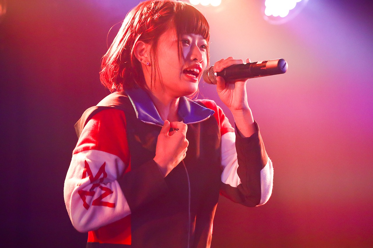 shino（写真提供：エイジアプロモーション）