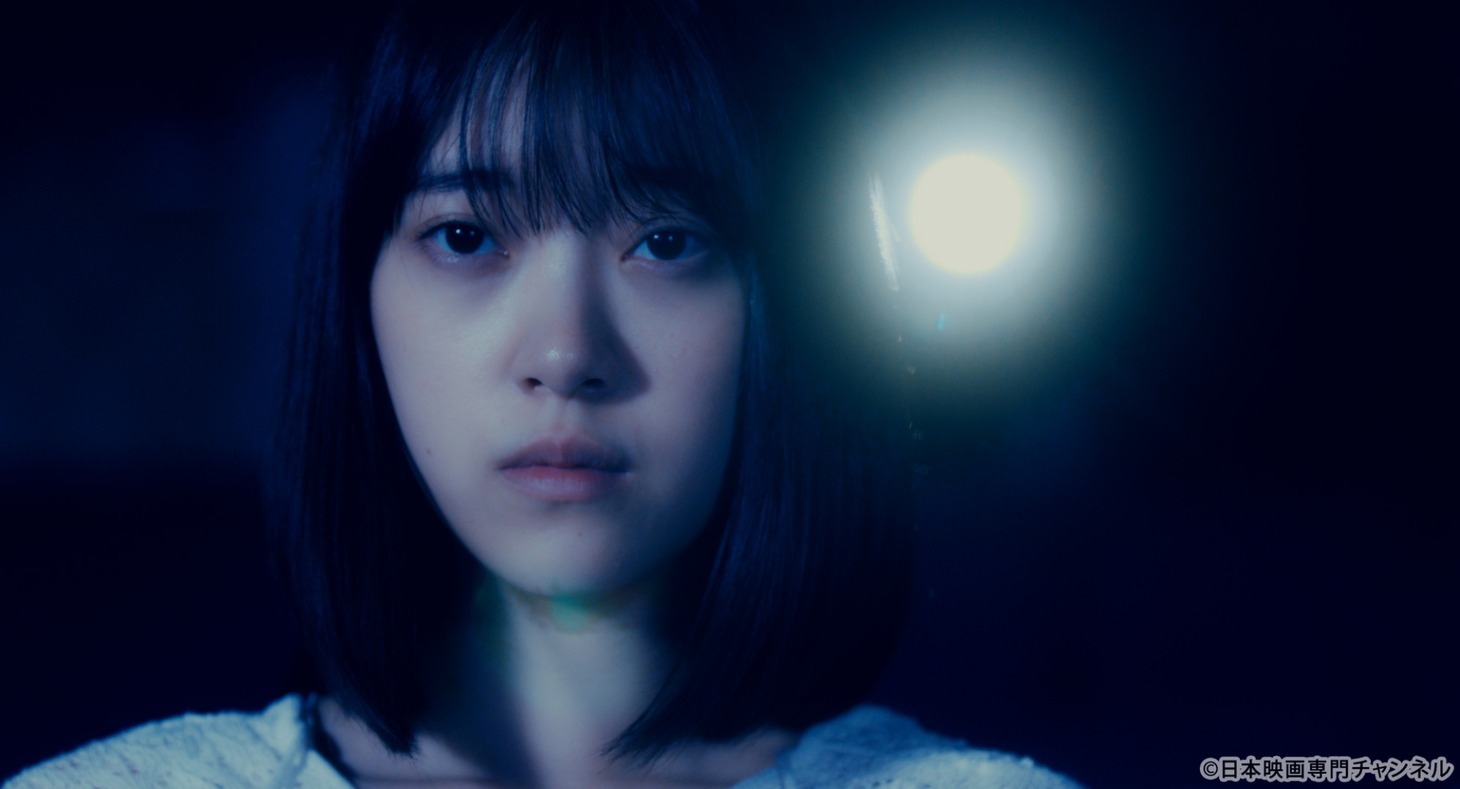 日本映画専門チャンネルステーションID「映画の女の子、の依拠する三角関係に差し当たって」より堀未央奈（乃木坂46）。(c)日本映画専門チャンネル