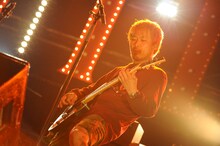Takahiro（G, Vo / SHADOWS）（Photo by Yuji Honda）