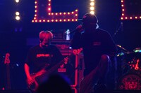 SHADOWS（Photo by Yuji Honda）