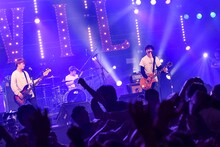 Track's（Photo by Teppei Kishida）