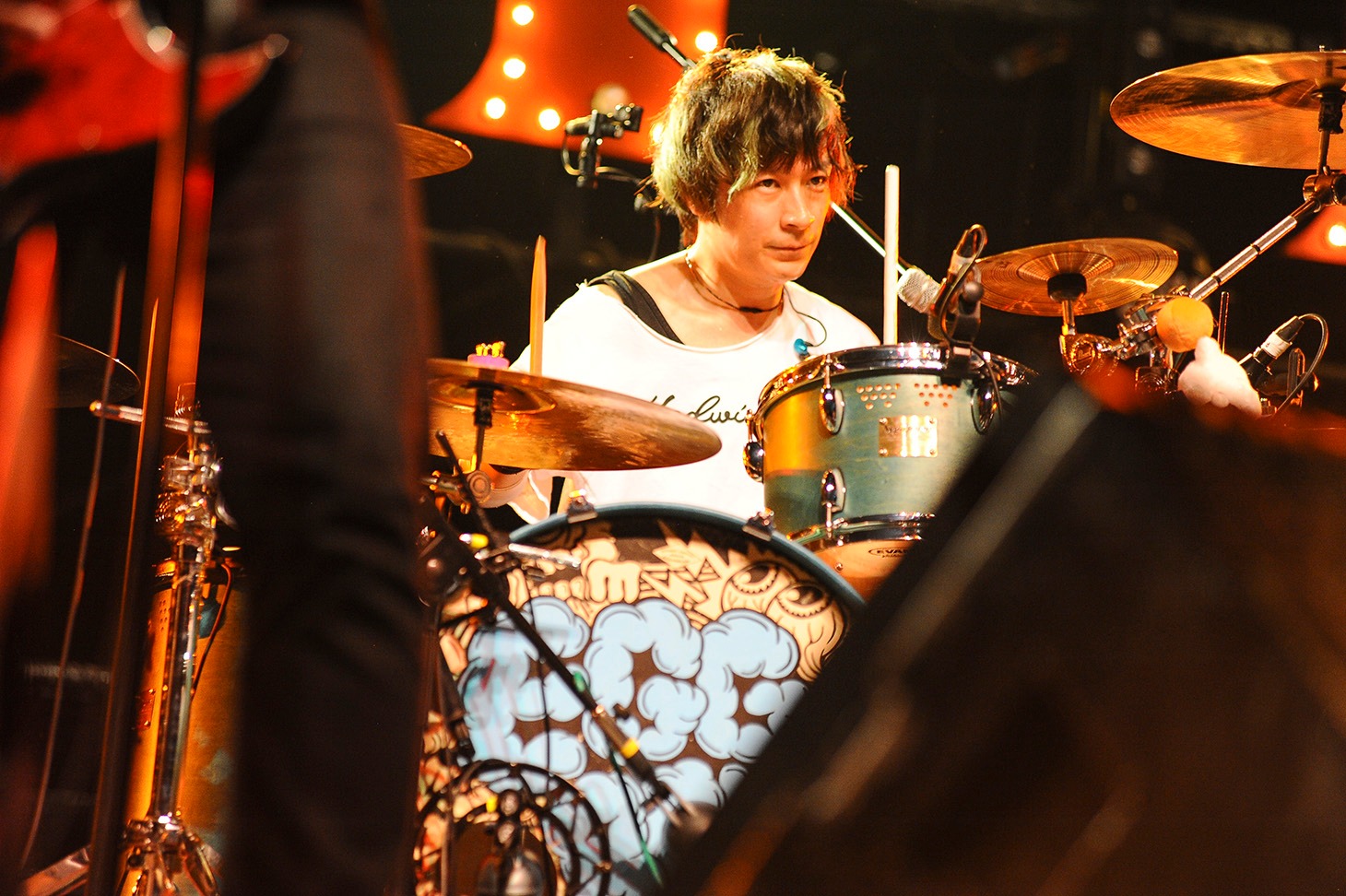 Uchie（Dr / EGG BRAIN）（Photo by Yuji Honda）