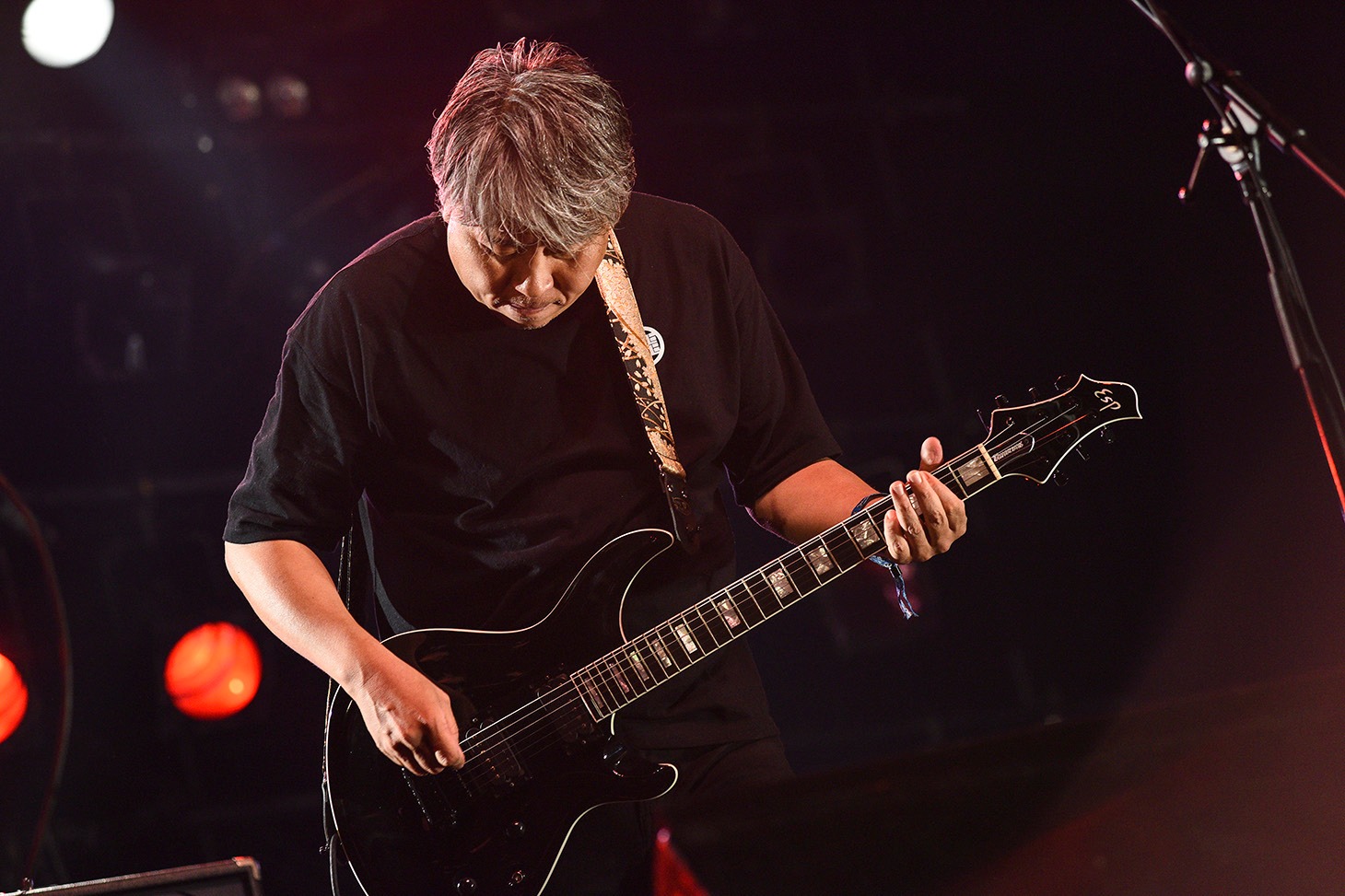 LARRY（G, Vo / GARLICBOYS）（Photo by Yuji Honda）
