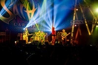 粒マスタード安次嶺とMONGOL800。（撮影：瀧本 jon... 行秀）