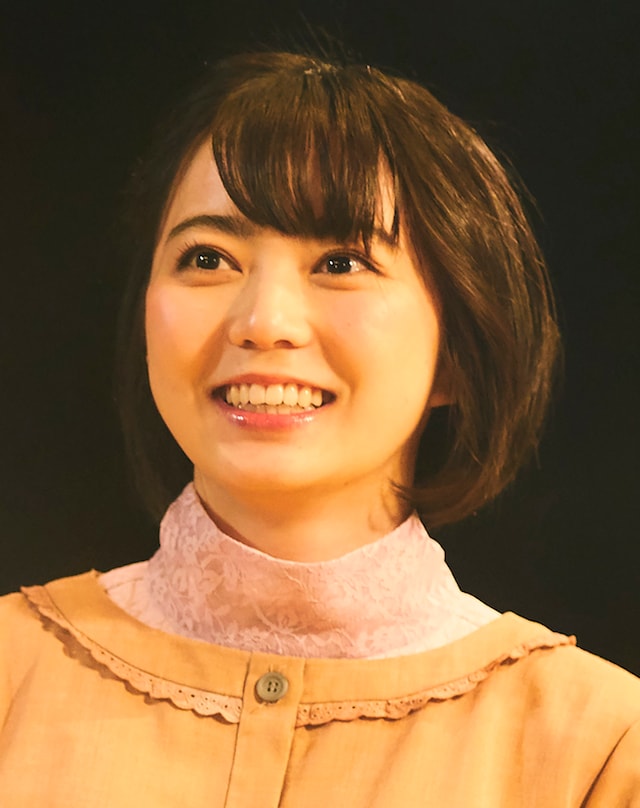 安本彩花演じる星ヒカル。(c)「びしょ濡れ探偵 水野羽衣」製作委員会