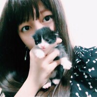 南波志帆と飼い始めの頃のmame。