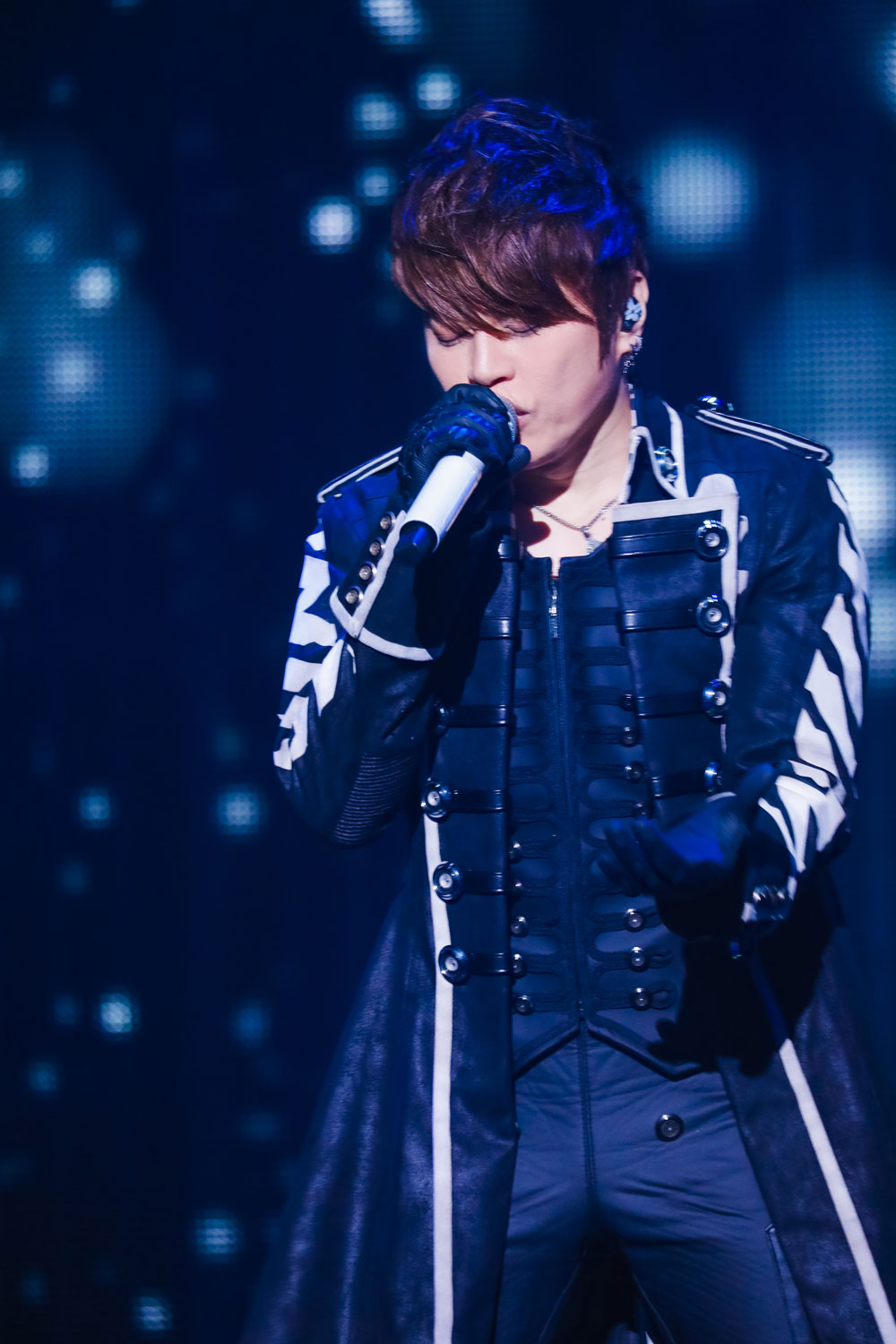 西川貴教「Takanori Nishikawa LIVE TOUR 001［SINGularity］」Zepp Tokyo公演の様子。（Photo by CHIE KATO［CAPS］)　