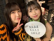 左から譜久村聖（モーニング娘。'19）、牧野真莉愛（モーニング娘。'19）。