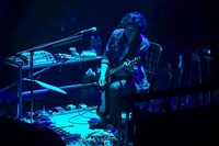 「斉藤和義 弾き語りツアー 2019 “Time in the Garage”」の様子。 (c)Speedstar Records