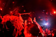 「POLYSICS TOUR 2019 ～怒涛の新曲乱れ打ち!!～」東京・下北沢GARDEN公演の様子。