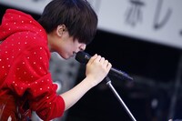 川谷絵音（Vo, G / ゲスの極み乙女。）（撮影：中島たくみ）