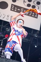 イノウエアツシ（Vo / ニューロティカ）（撮影：中島たくみ）