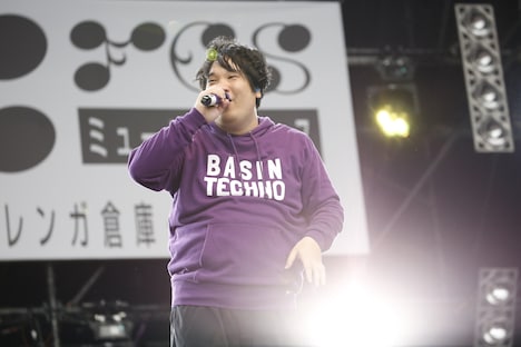 岡崎体育（撮影：中島たくみ）