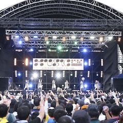 エビ中開校10年史を音楽でつないだ「MUSiC」フェスで豪華共演