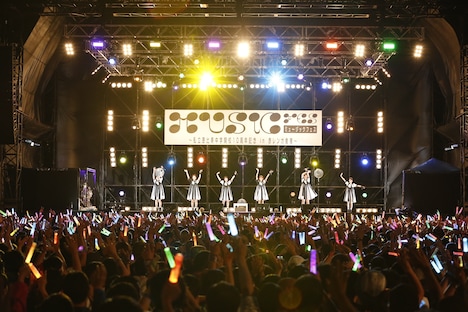 私立恵比寿中学（撮影：中島たくみ）