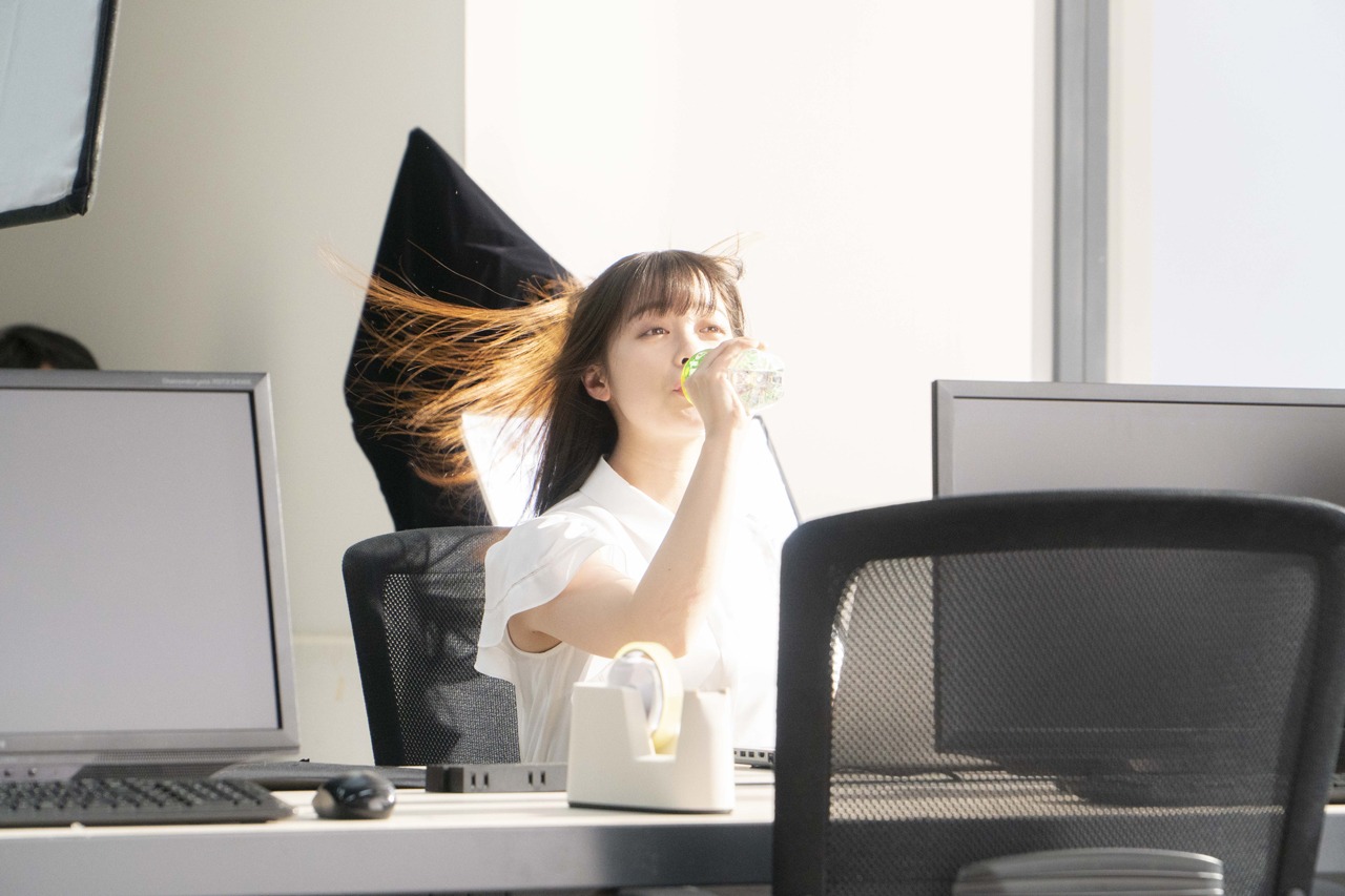 「スプライト」新CM「スプライト 瞬間ダイブ」編メイキングカット。