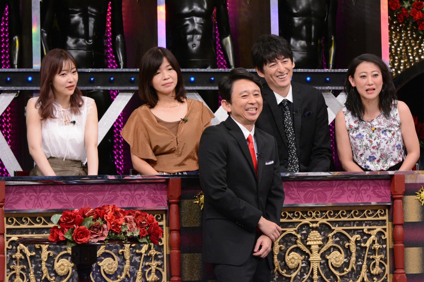 左から指原莉乃、大久保佳代子、有吉弘行、博多大吉、友近。(c)日本テレビ