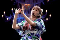 佐々木彩夏（撮影：上飯坂一、小境勝巳）