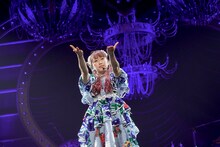 佐々木彩夏（撮影：上飯坂一、小境勝巳）