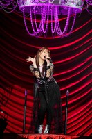 佐々木彩夏（撮影：上飯坂一、小境勝巳）