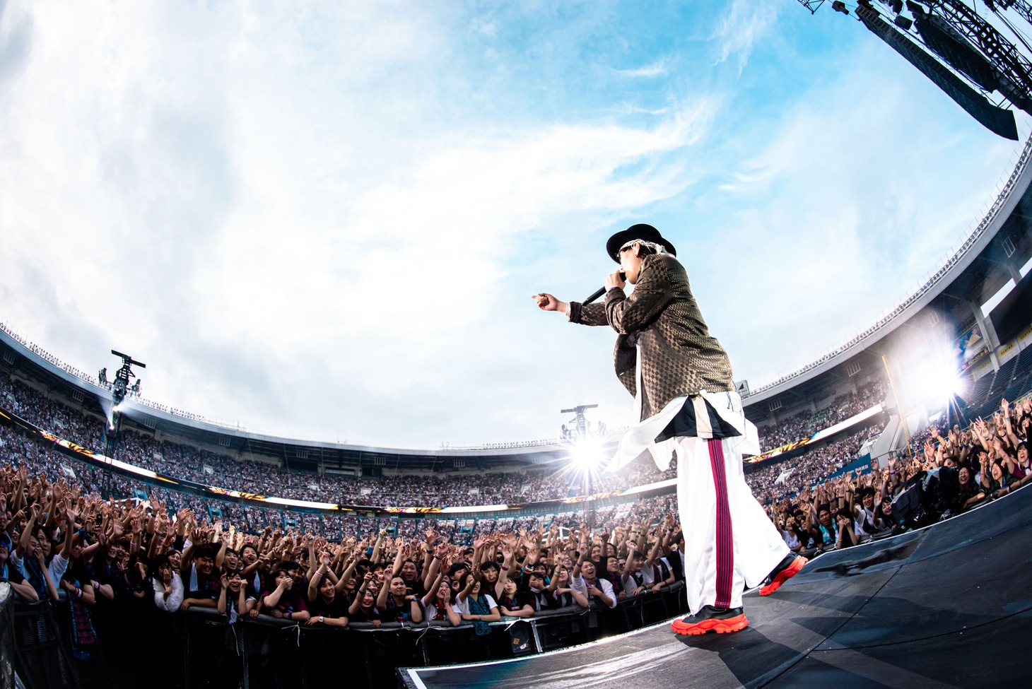 RADWIMPS「ANTI ANTI GENERATION TOUR 2019」千葉・ZOZOマリンスタジアム公演の様子。（Photo by Takeshi Yao）