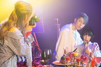 左から蜷川実花、DAOKO、MIYAVI。