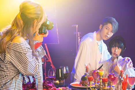 左から蜷川実花、DAOKO、MIYAVI。